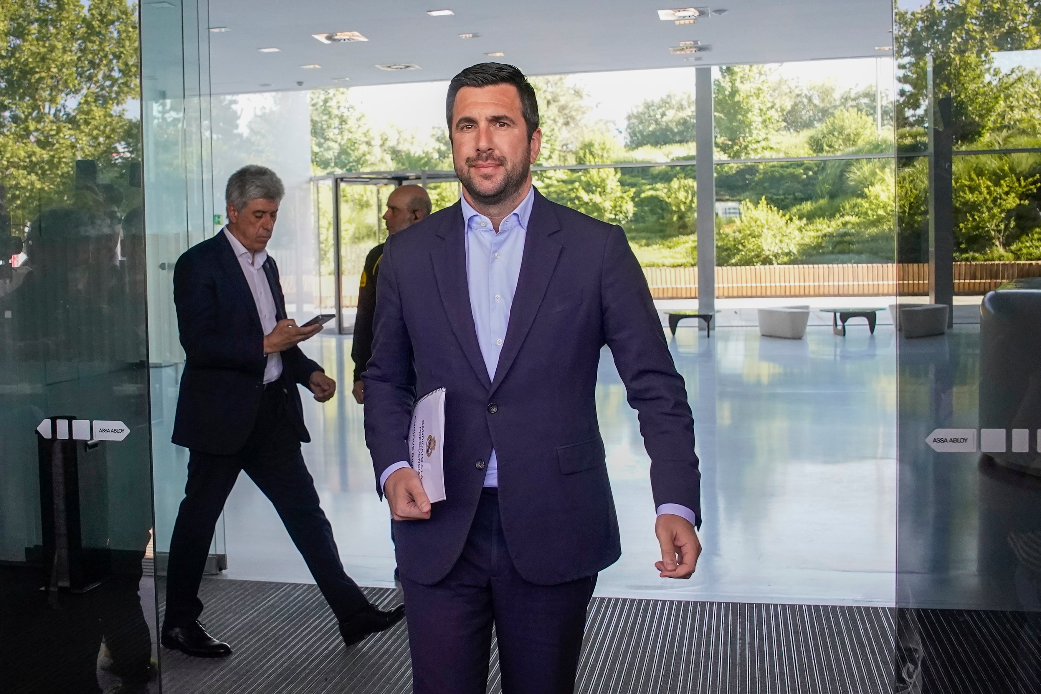 La Junta Electoral del Real Madrid aprueba la candidatura de Enrique Riquelme y el club celebrará elecciones por primera vez en 20 años