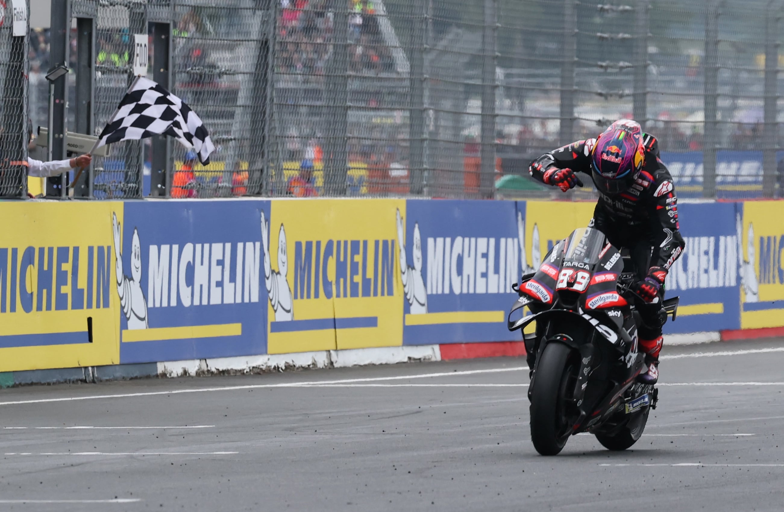Jorge Martín gana un año y medio después en MotoGP con un triunfo sideral en el GP de Francia