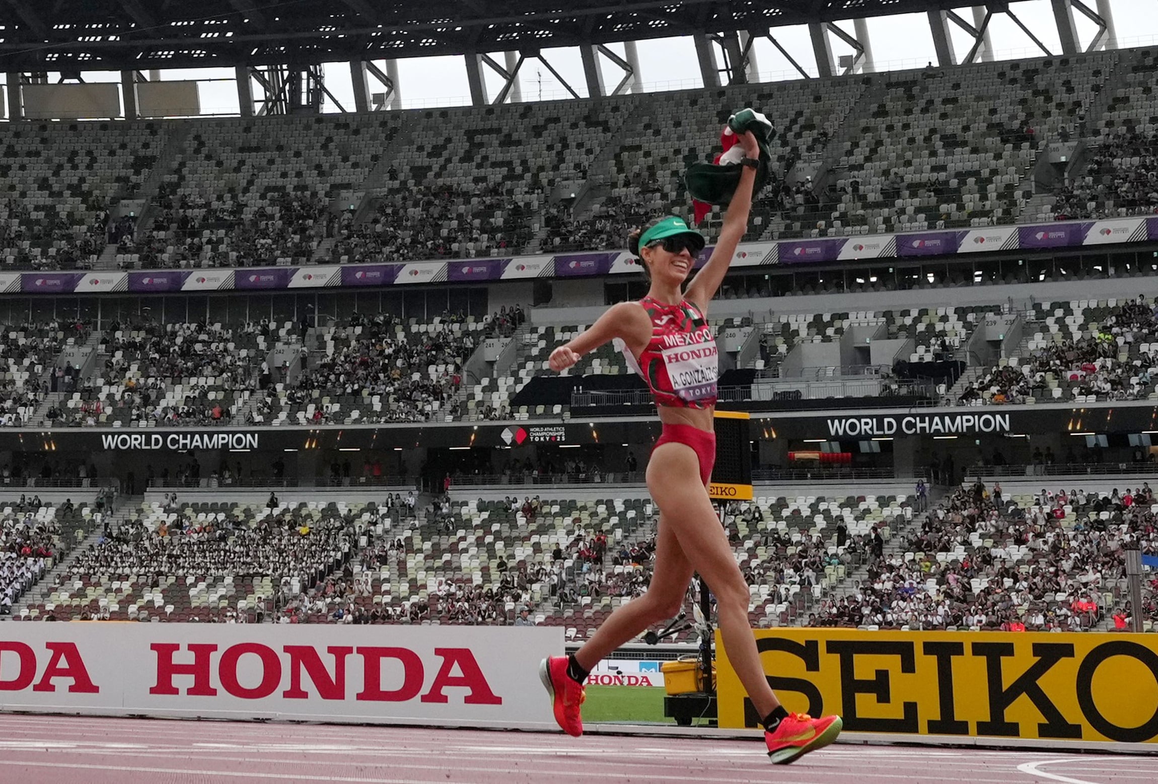 Alegna González, subcampeona del mundo de marcha: “Yo soñaba con el oro, y lo busqué, pero tuve plata”