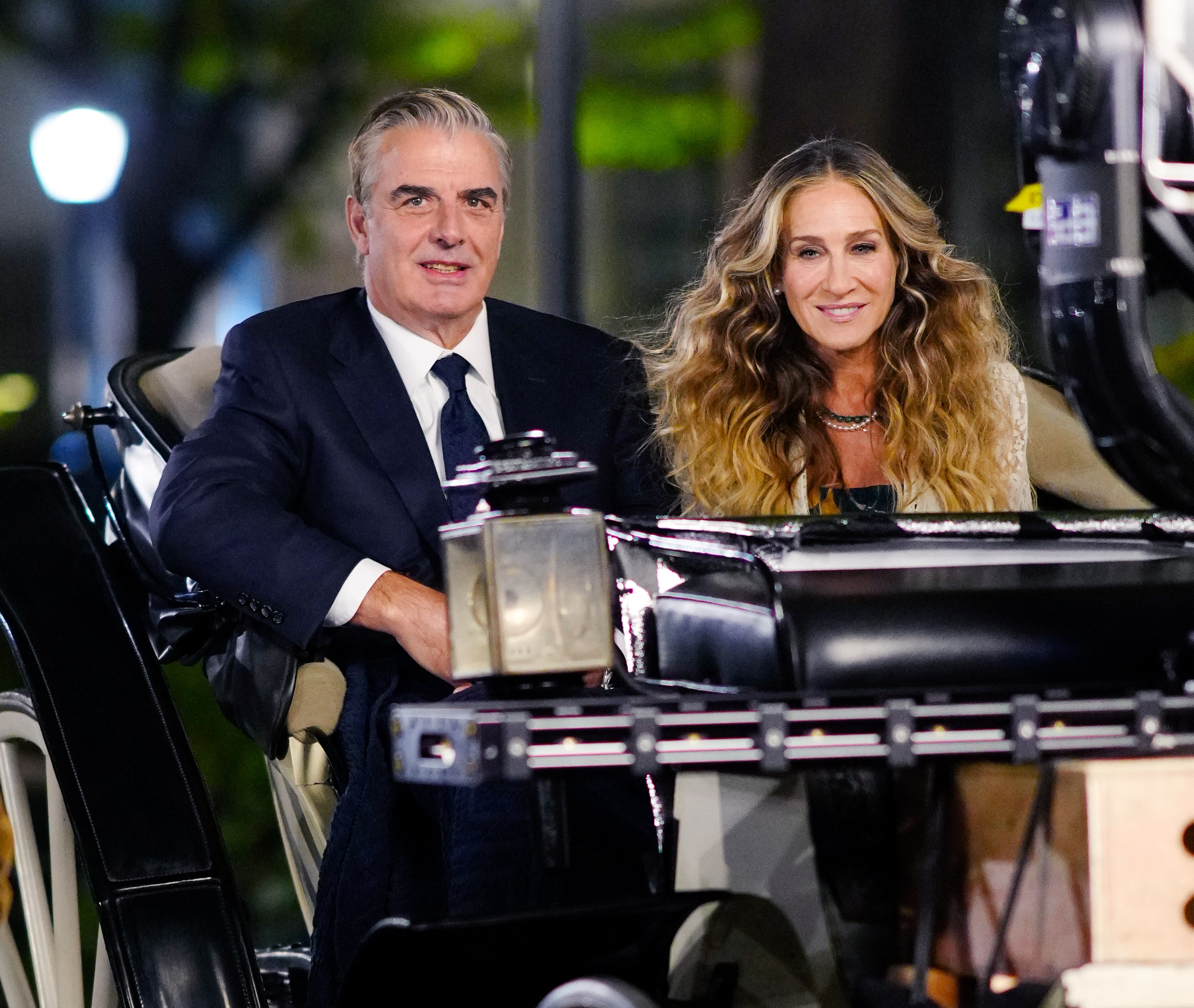 Chris Noth, sobre el fin de su amistad con Sarah Jessica Parker tras ser acusado de agresión sexual: “Fue triste, fue decepcionante, fue sorprendente”