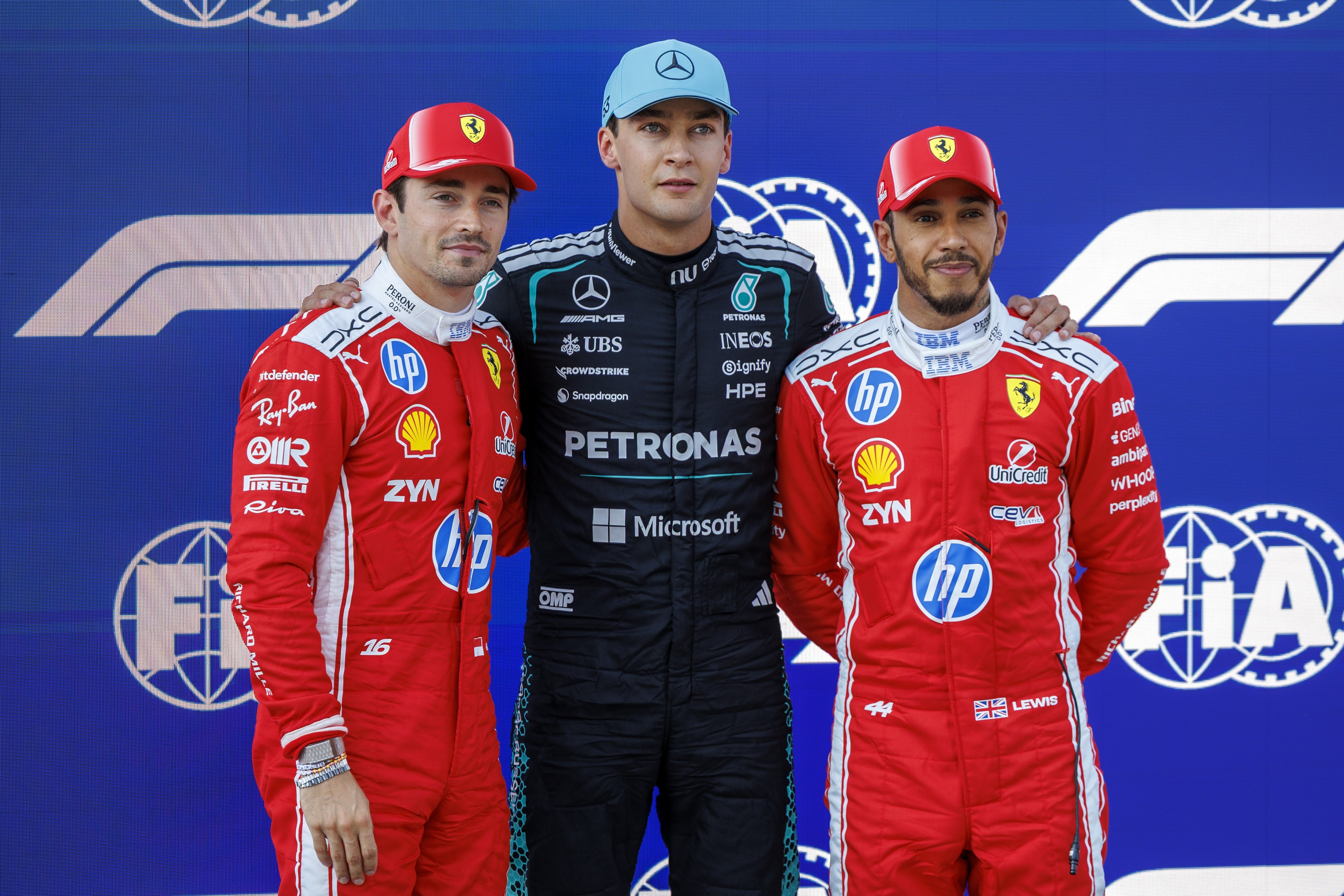 Russell caza la ‘pole’ seguido de los Ferrari y Verstappen se estrella contra el muro de su casa