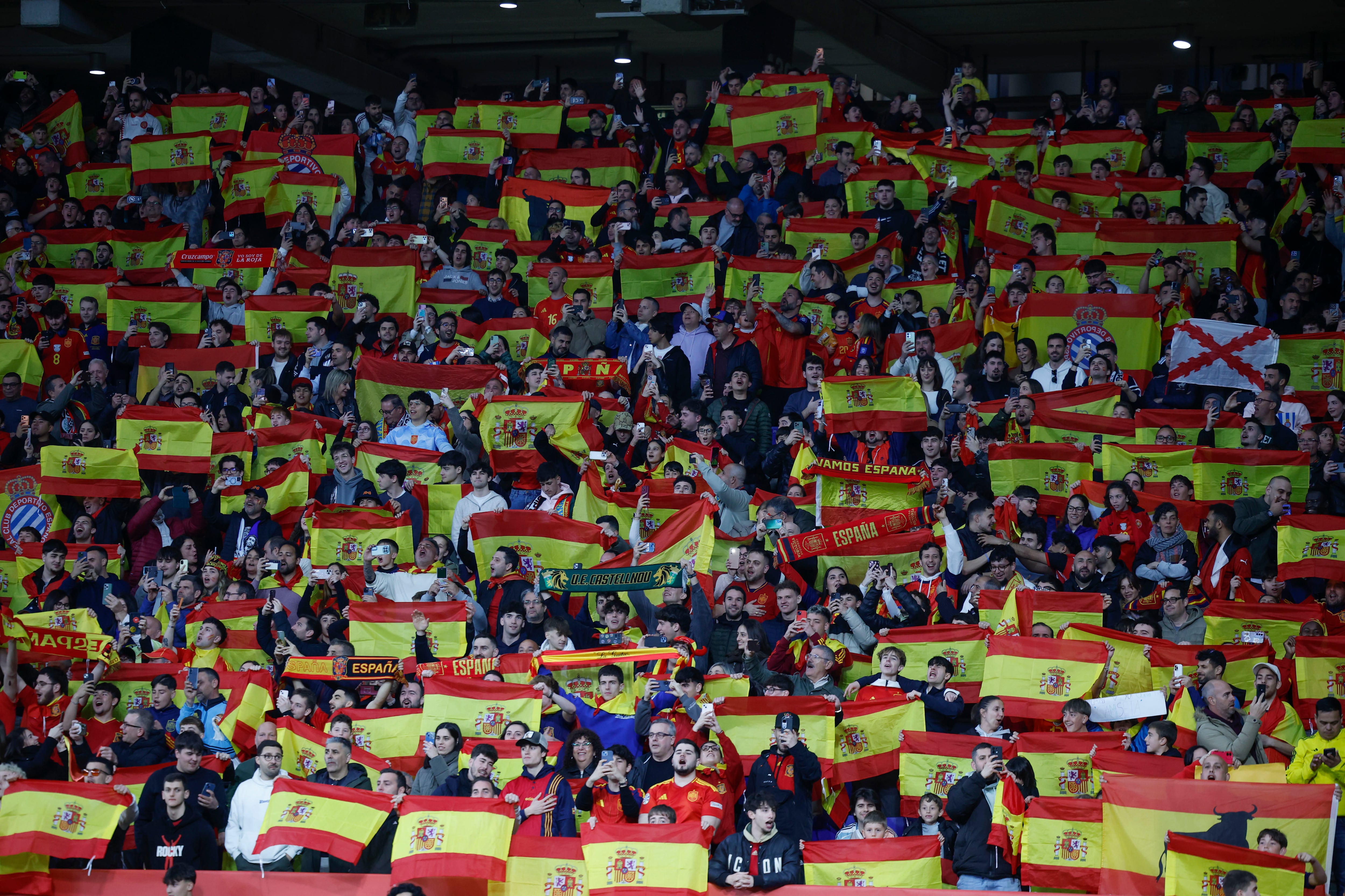 La FIFA sanciona a la RFEF por los cánticos discriminatorios y de burla en el España - Egipto