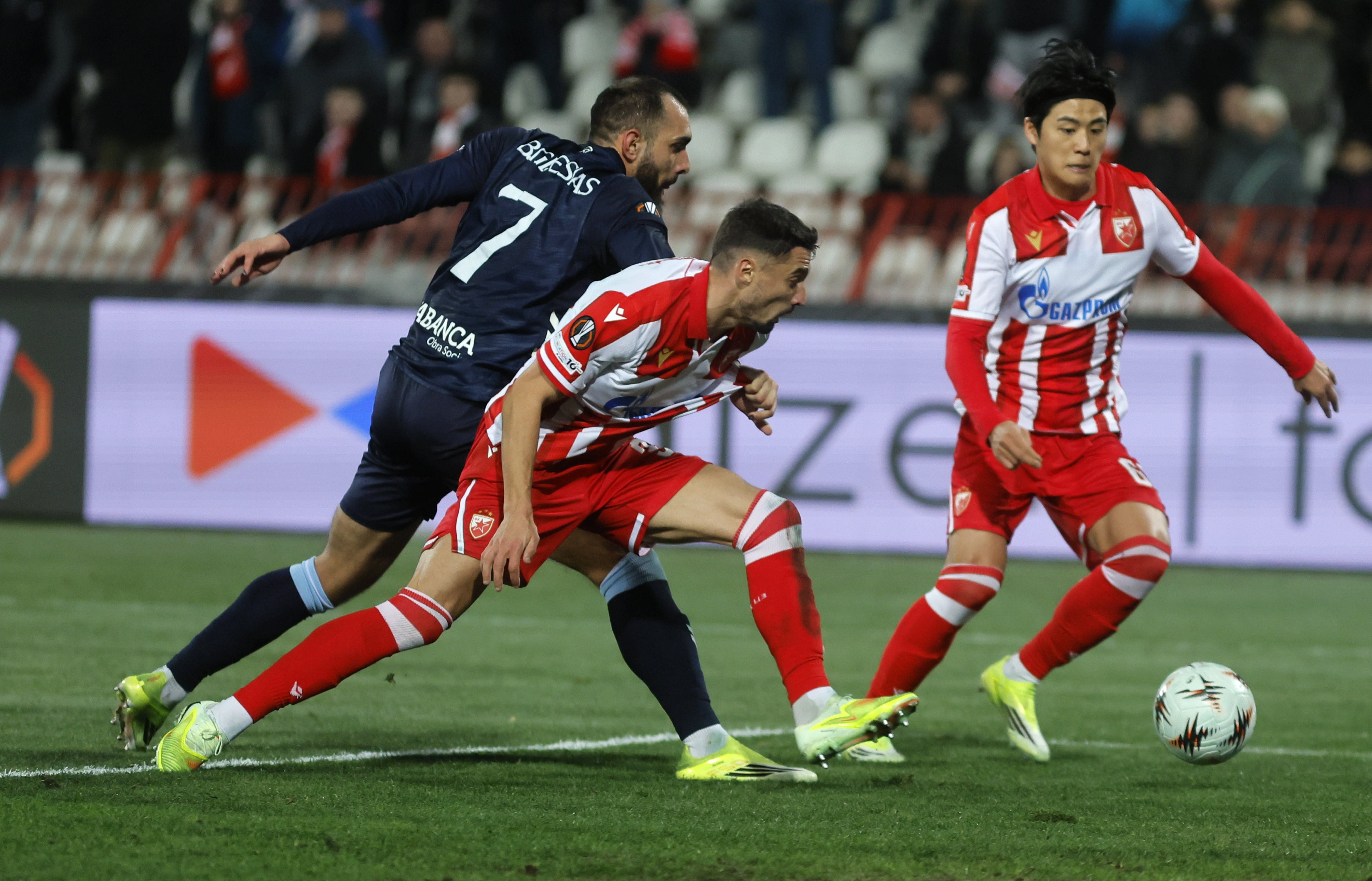 La vida es eso que pasa entre que tu padre te lleva al estadio y lo llevas tú a él