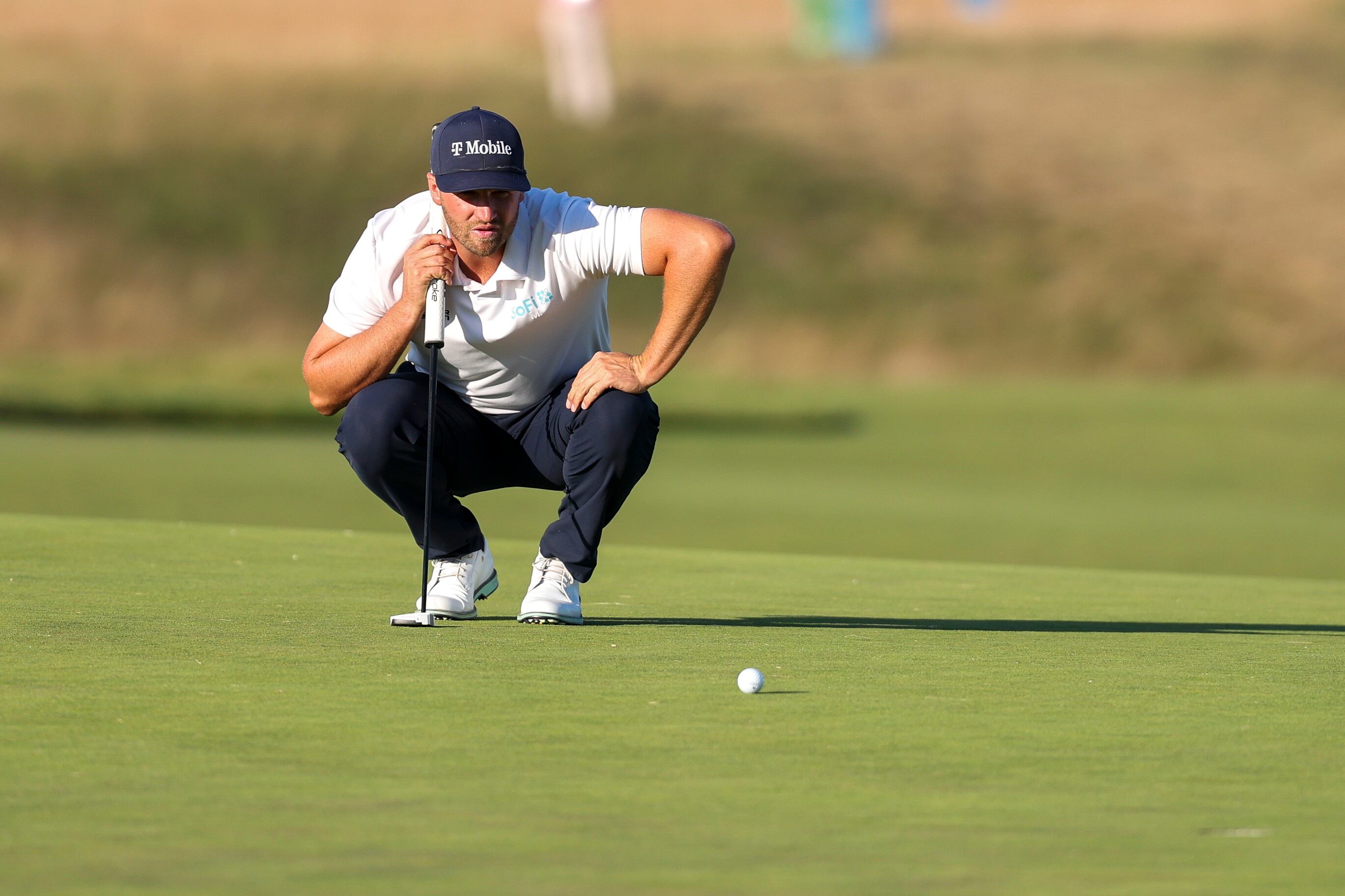 Wyndham Clark, perseguido por Scheffler, acaricia el US Open