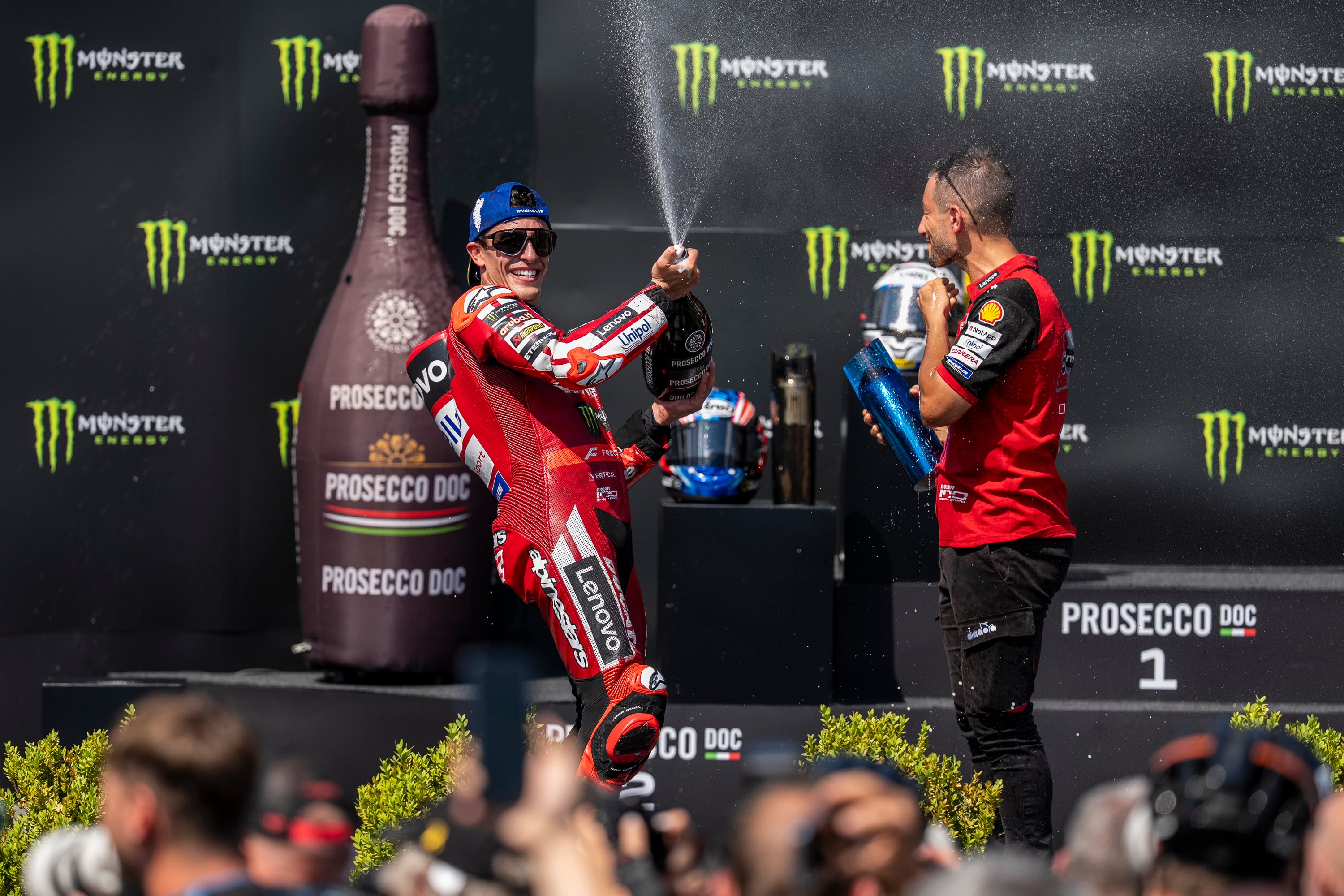 Marc Márquez confía en Ducati para la nueva era de MotoGP y renueva hasta 2028