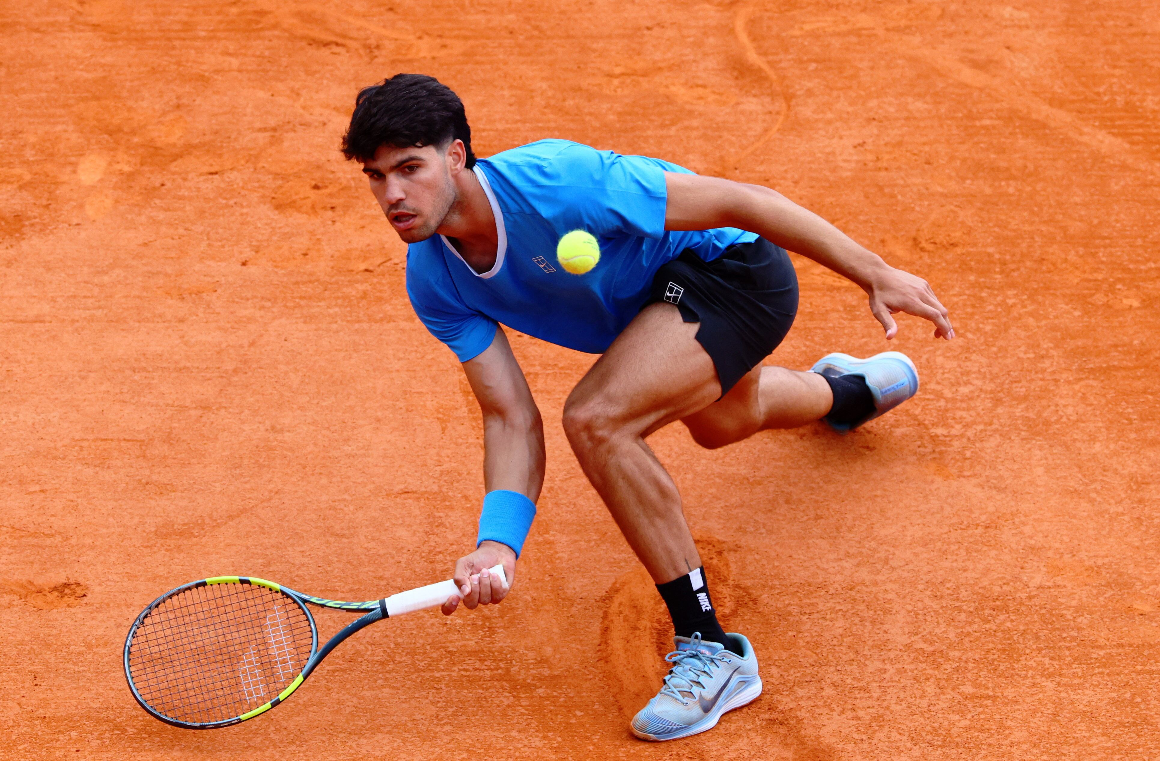 Alcaraz y Sinner, dos relámpagos: un visto y no visto para resolver su estreno en Montecarlo