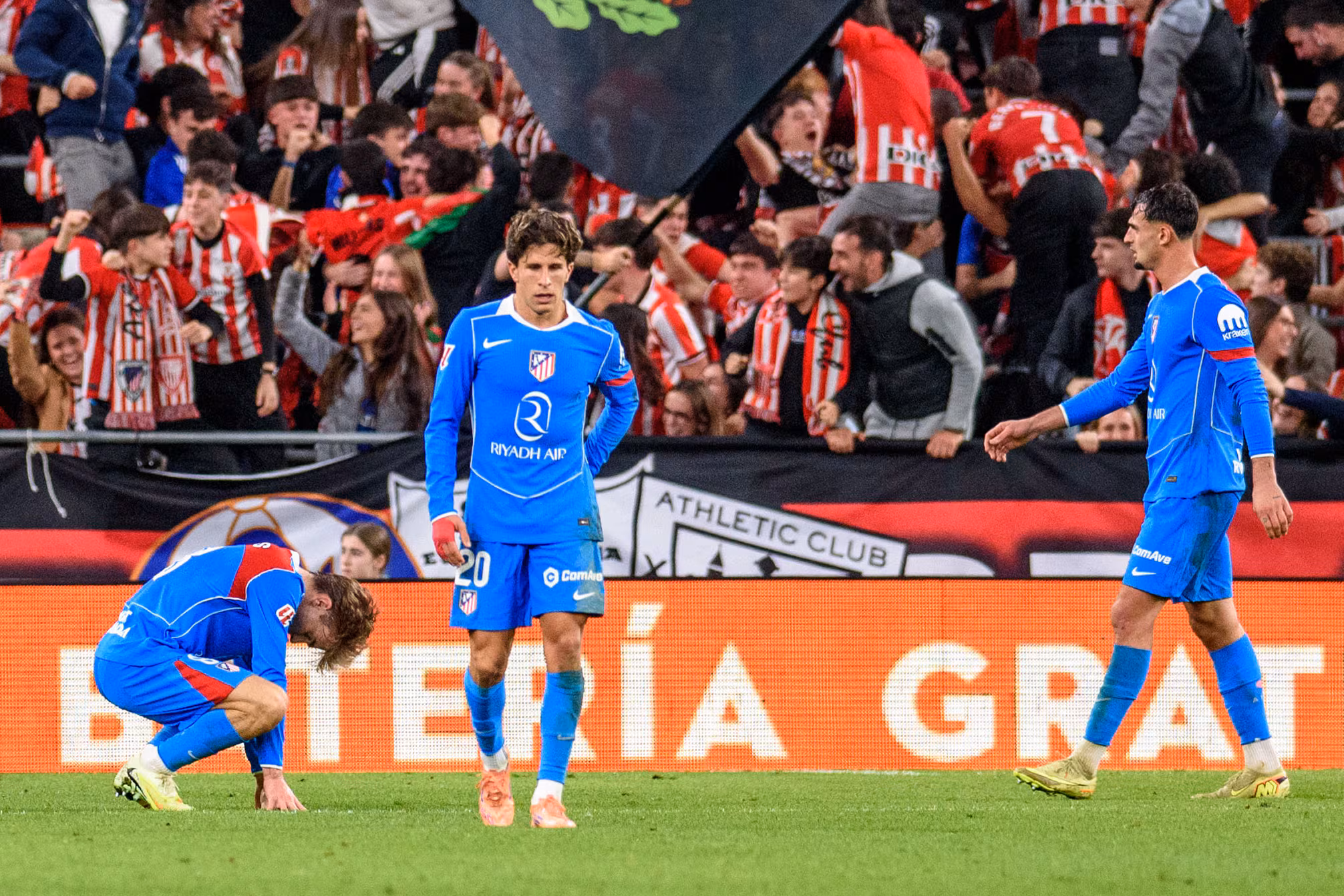 El Atlético sigue bloqueado lejos del Metropolitano y Simeone lo rebaja: “Salvo los equipos diferenciales, el resto tenemos problemas fuera”