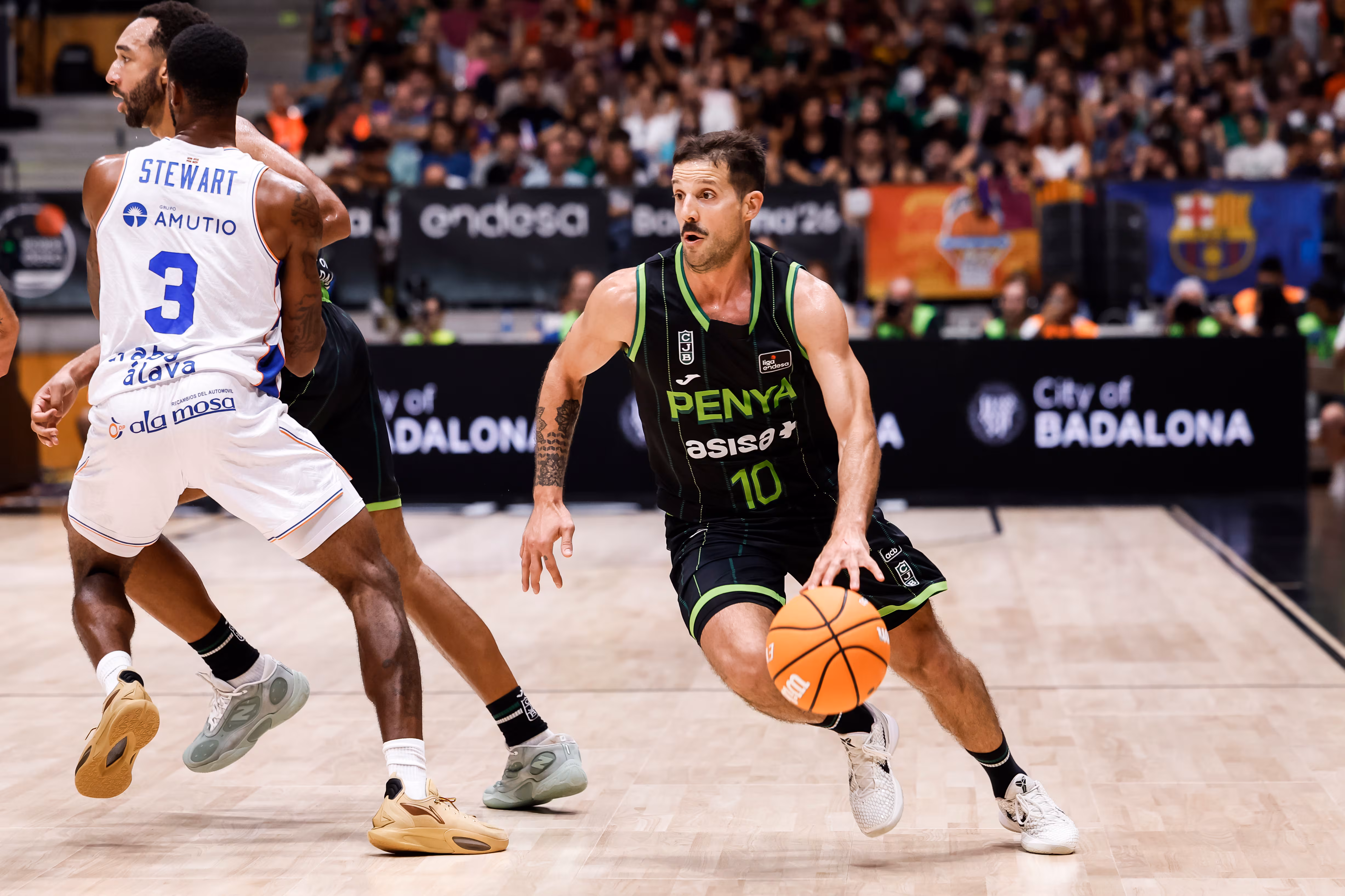 La Penya multiplica su magia con Laprovittola y ya sueña con un título